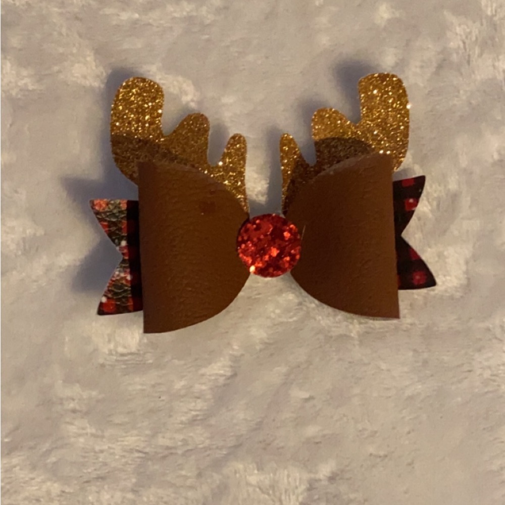 Reindeer clip on bow